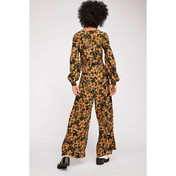 NEW FREE PEOPLE FLORAL PRINTED LONG SLEEVE TWO PIECE LOVE LETTER PANT SET - Picture 4 of 5